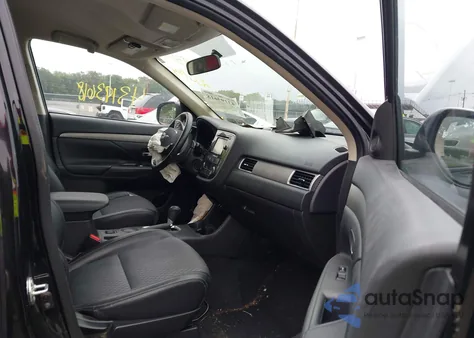 2015 Mitsubishi Outlander Se z USA, uszkodzony, nr VIN JA4AD3A31FZ008173